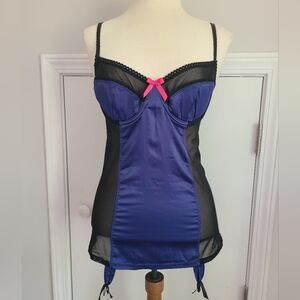 Victoria's Secret Sexy Little Things Bustier Merrywidow Lingerie 36C Satin Bows